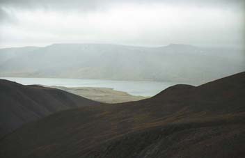 горы Бырранга, озеро Левинсона-Лессинга